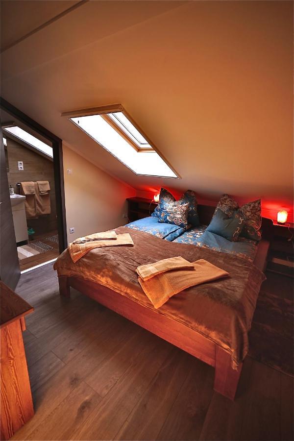 Bed and Breakfast Bacchus Pub és Panzió à Dunaharaszti Extérieur photo